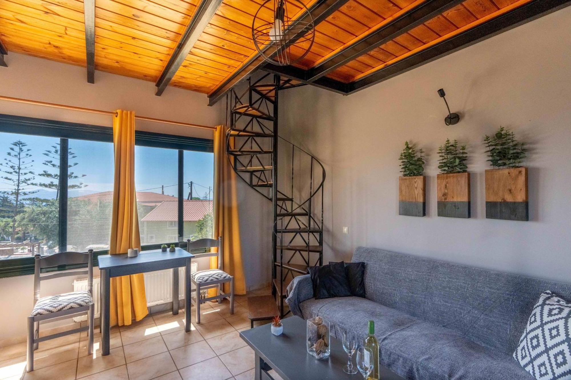 Elia Studios Lixouri Bagian luar foto